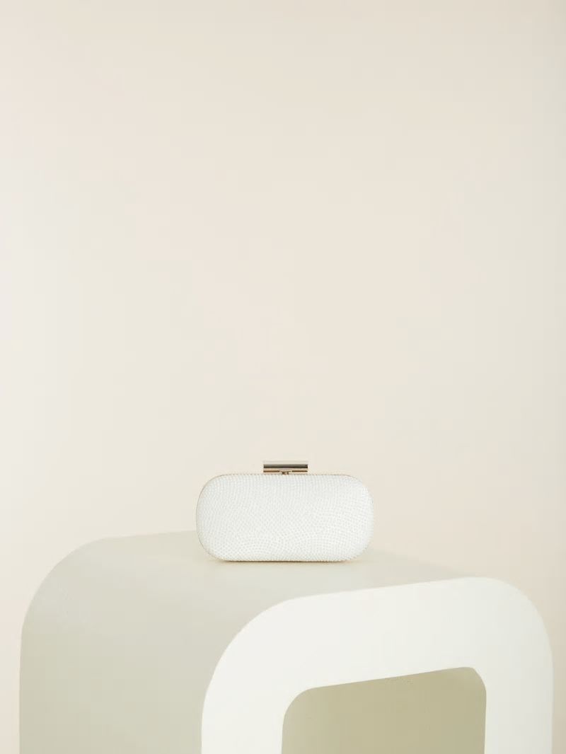 Guess Textured Clutch - Ivory